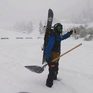 Meet your Posher, Devin